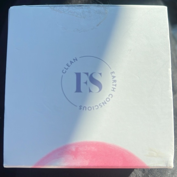 FENTY Skin - Picture 2 of 4